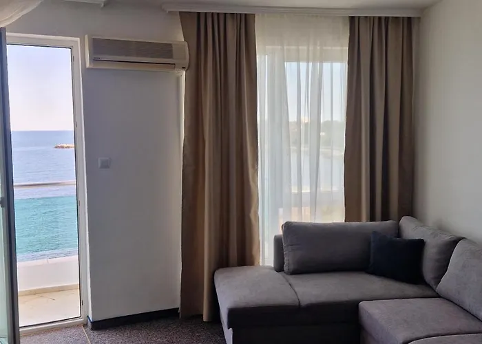 Готель Elite Family Китен